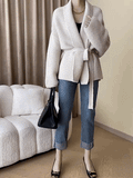 Cardigan en maille avec ceinture à nouer