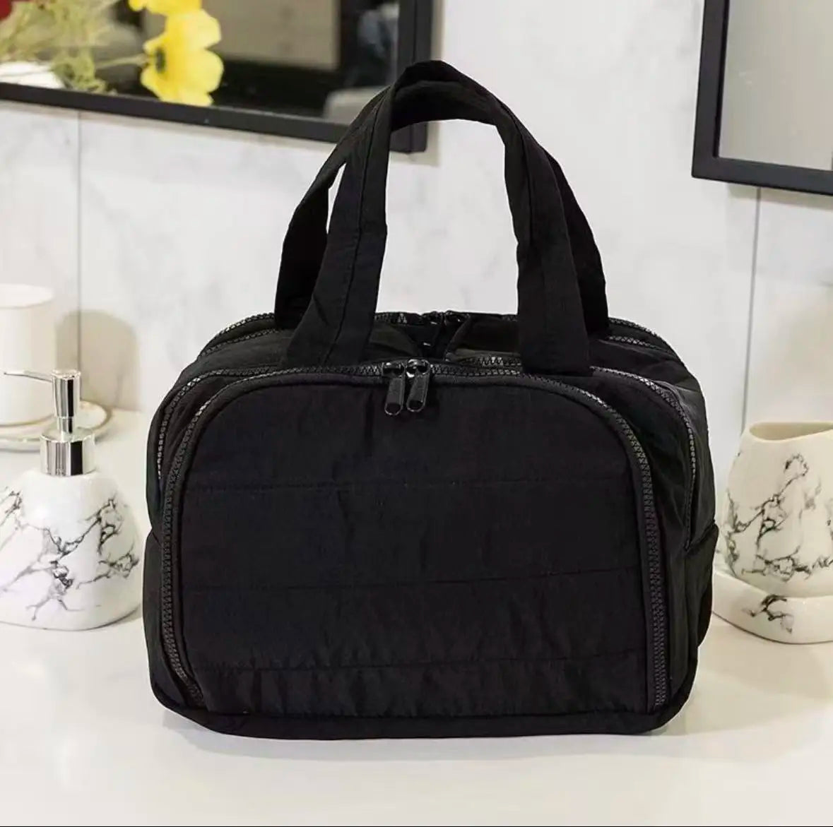 Portable Toiletry & Makeup Bag – Multi-Compartment with Wet and Dry Separation for Travel