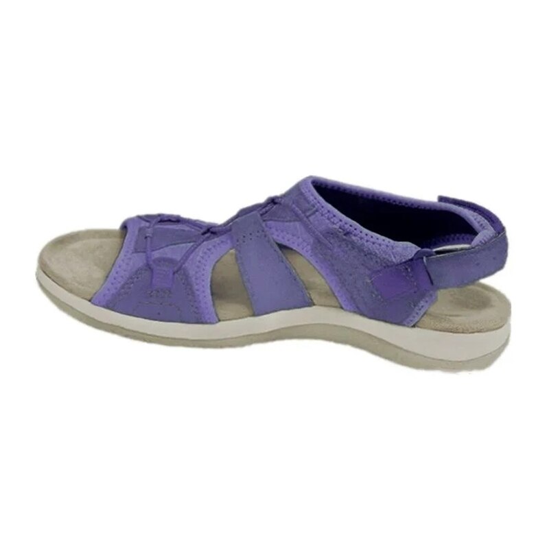 Flat sandals