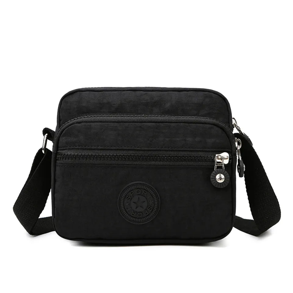 Lightweight large capacity shoulder bag