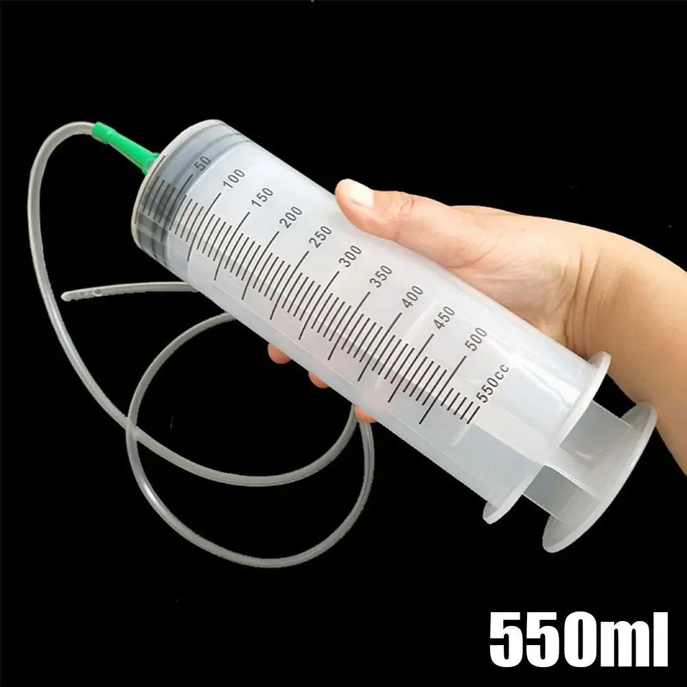 Large Graduated Oil Syringe with Hose for Mechanics