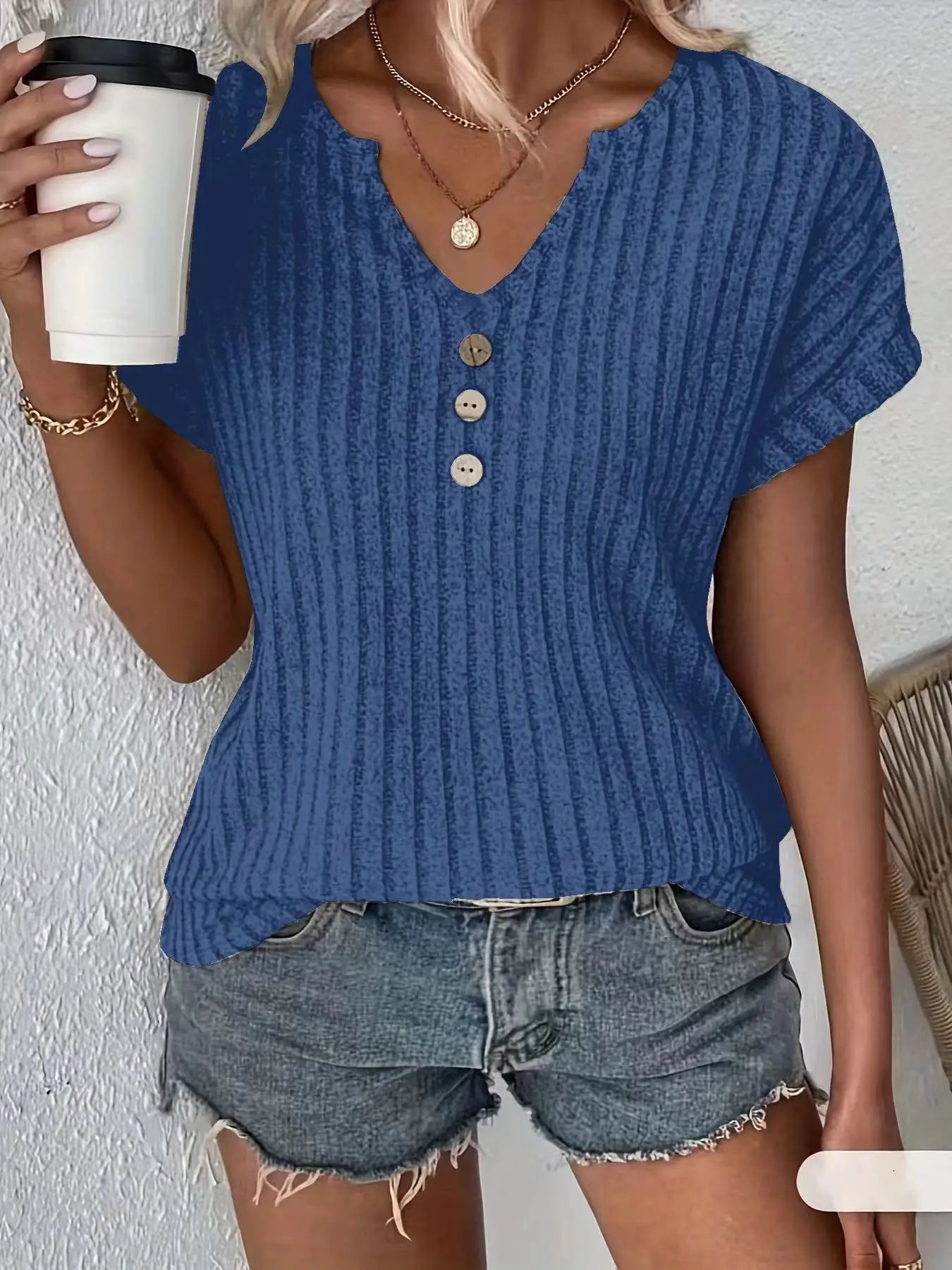 Women's Elegant Ribbed V-Neck Button-Up Top