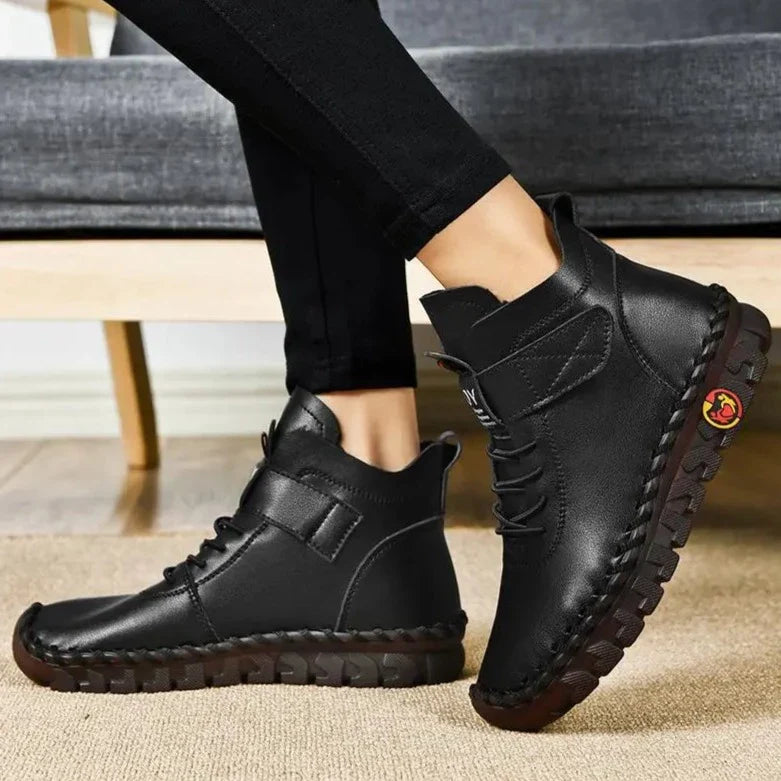 Faux leather fleece-lined ankle boots - Easy to slip on
