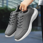 Men's lightweight lace-up sneakers