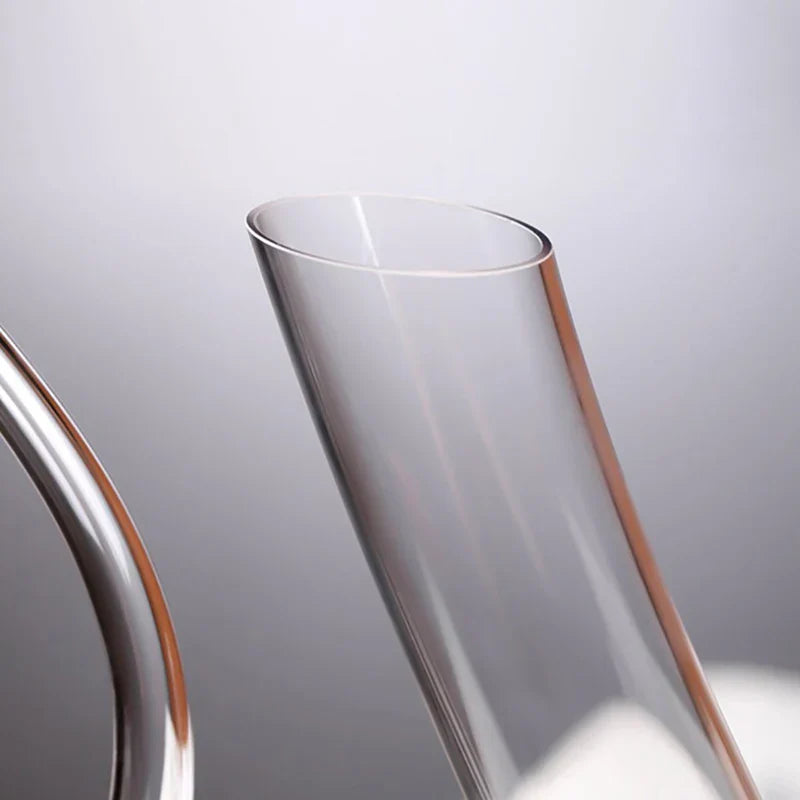 Crystal wine decanter