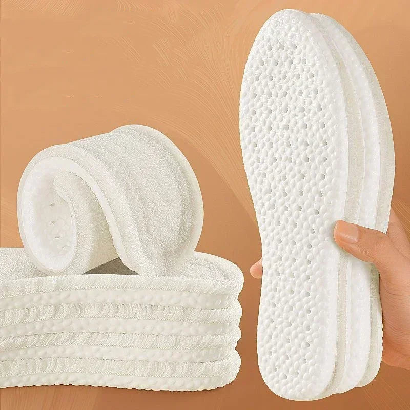 Self-Heating Thermal Insoles