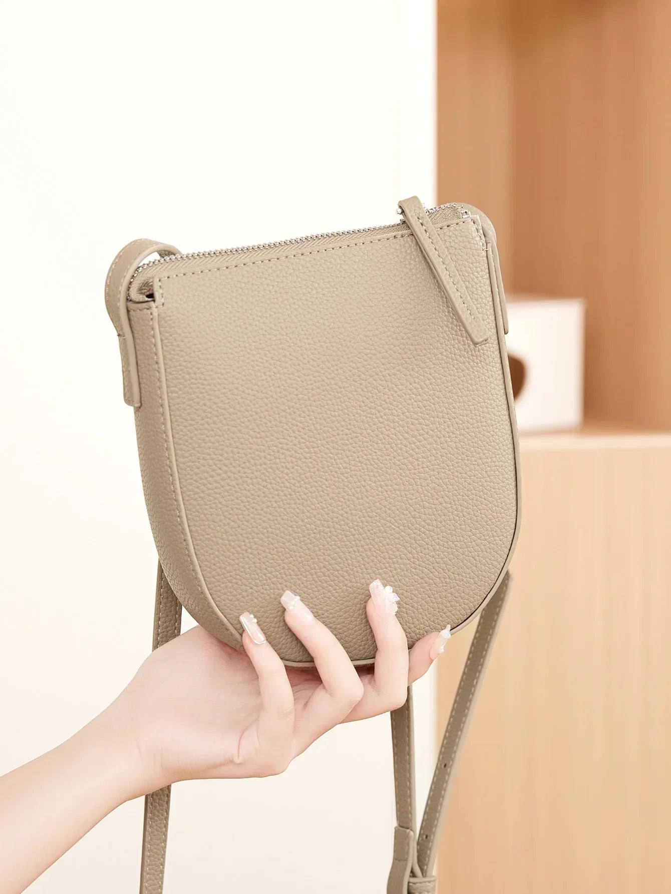 Pebbled Leather Mini Shoulder Bag – Discreet Elegance