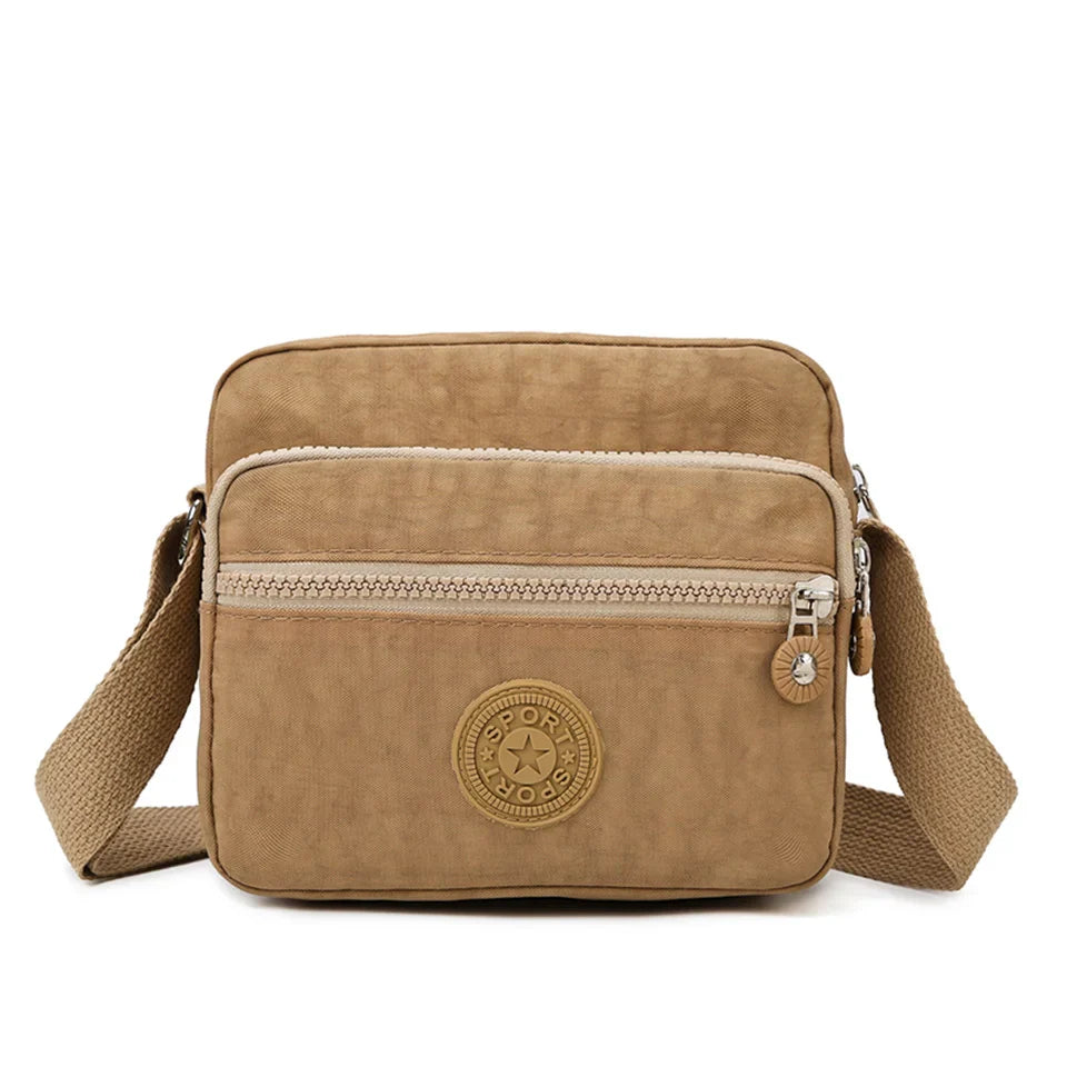 Lightweight large capacity shoulder bag