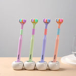 Brosse à dents à trois côtés en forme de V
