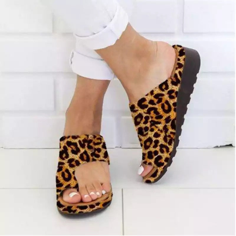 Sandales-orthopédiques-spéciales-Hallux-Valgus