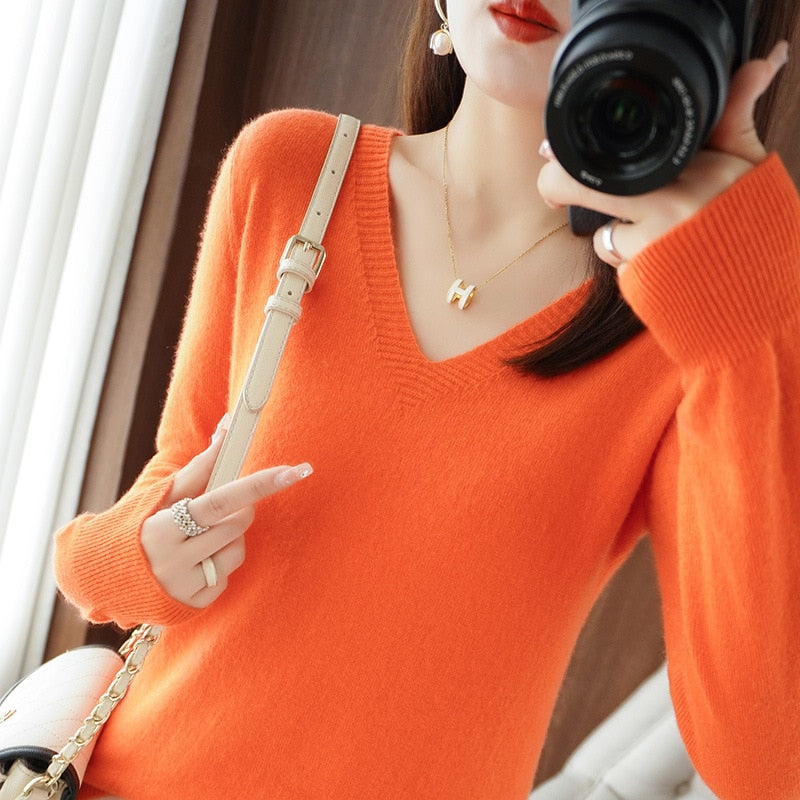 Ambre - Pull intemporel tricoté à Col V - Femme
