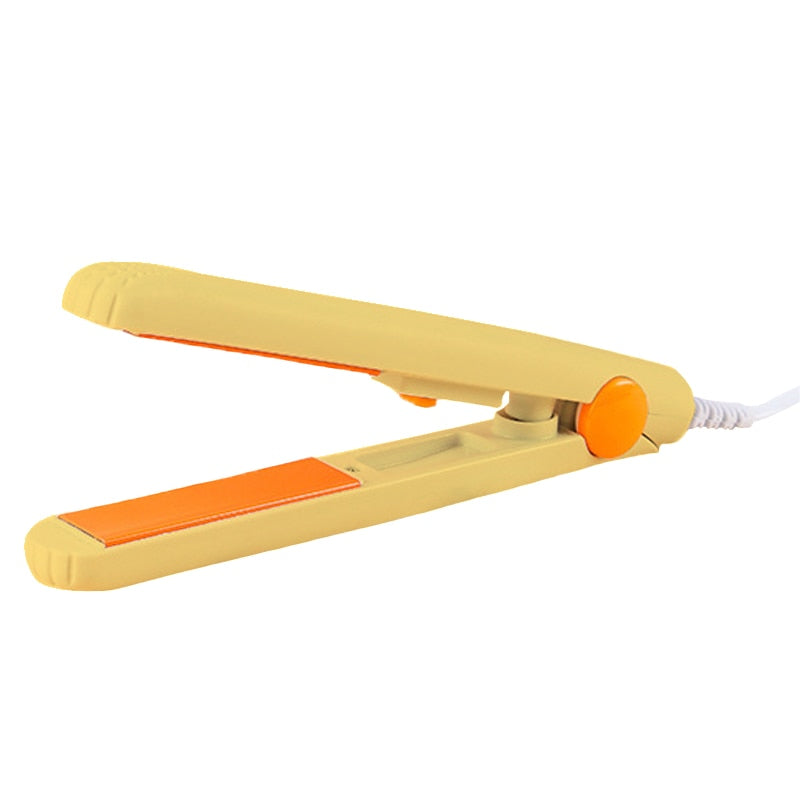 Ceramic mini hair straightener