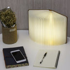 Lampe Led pliante en forme de livre