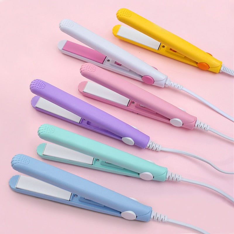Ceramic mini hair straightener