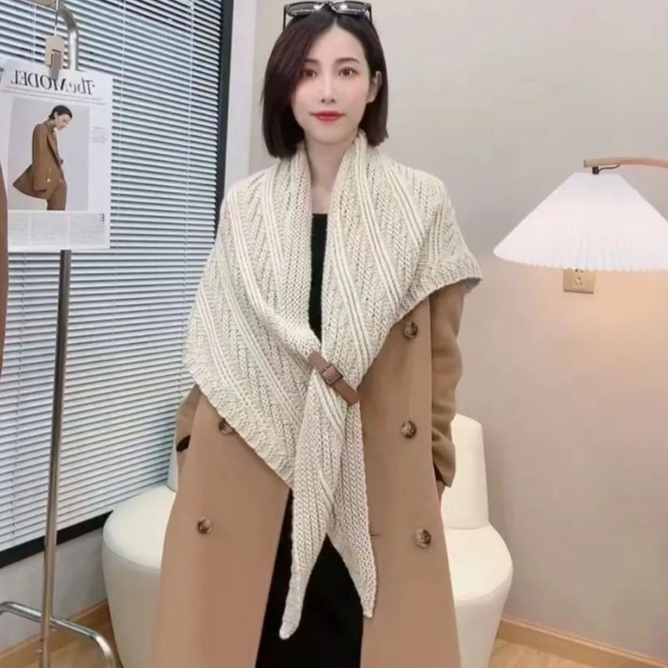 Châle pour femme tricoté sangle en cuir